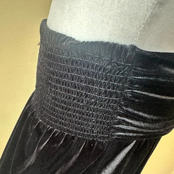 NWT OLD NAVY Stretch Velvet Strapless Mini Dress Size Small Ruched - Picture 10 of 13